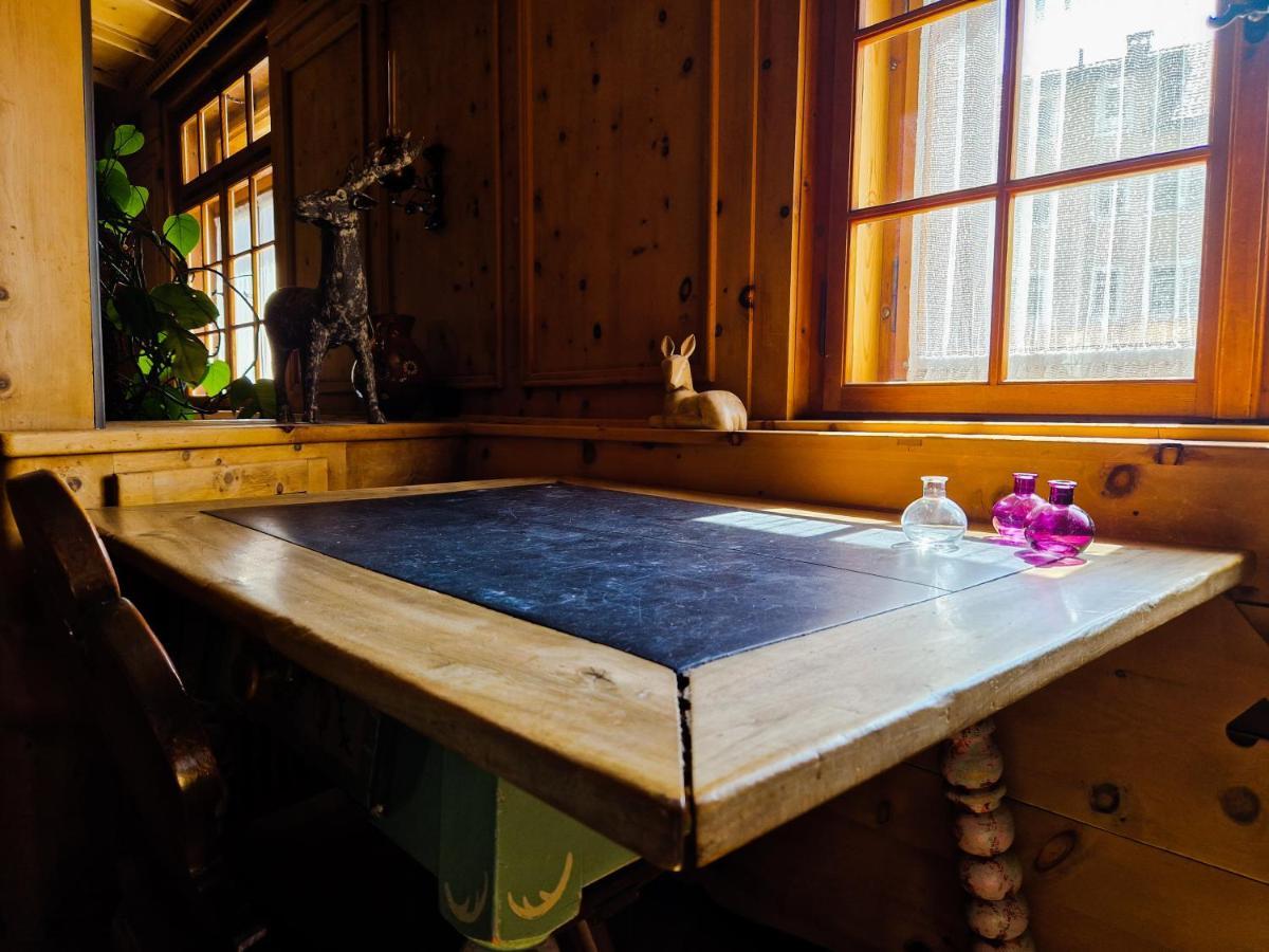 Fewo's Und Apartment's Blaues Haus Appartement Davos